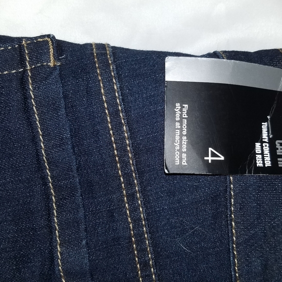 Capris - Picture 3 of 4